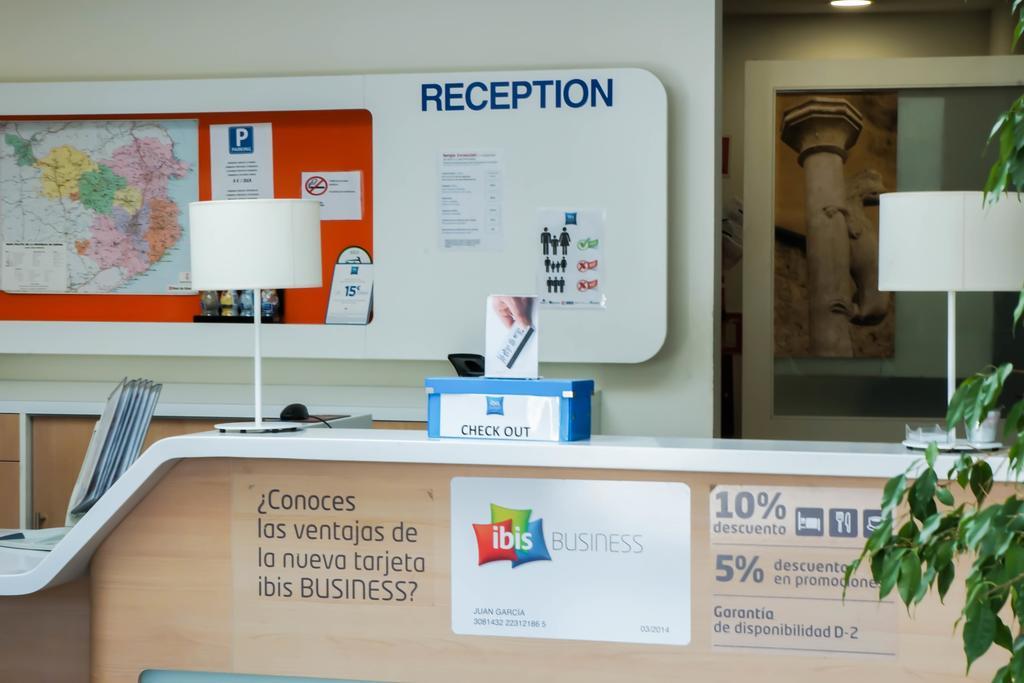 Ibis Budget Girona Costa Brava Dış mekan fotoğraf