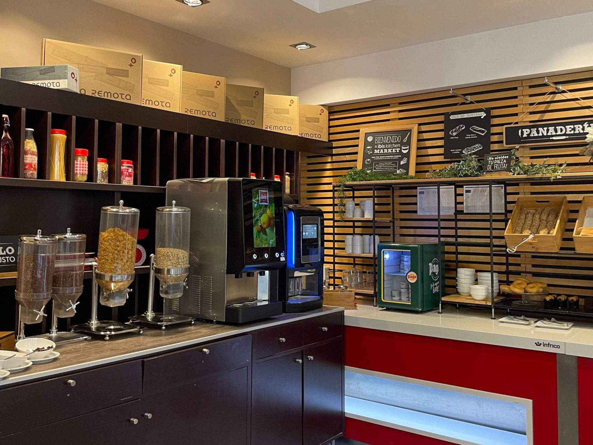 Ibis Budget Girona Costa Brava Dış mekan fotoğraf