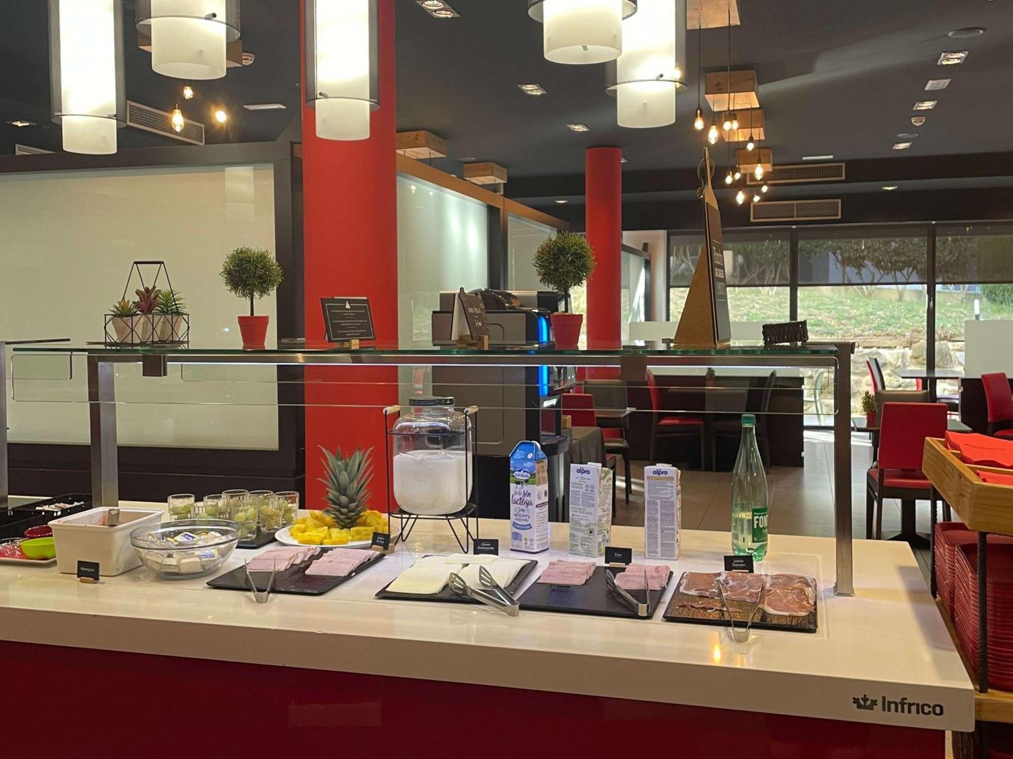 Ibis Budget Girona Costa Brava Dış mekan fotoğraf