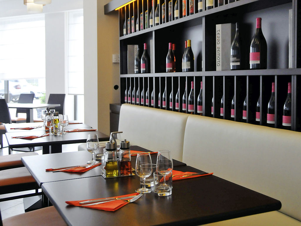 Ibis Budget Girona Costa Brava Restoran fotoğraf