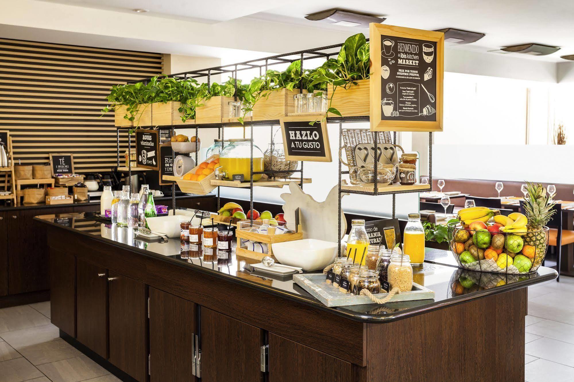Ibis Budget Girona Costa Brava Dış mekan fotoğraf